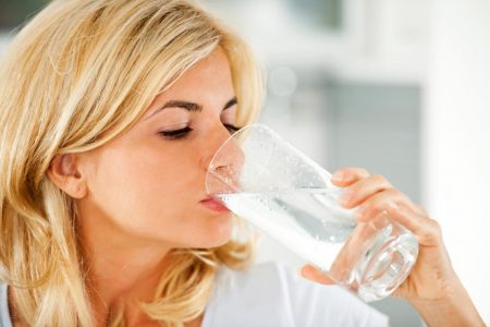 uống nước giảm cân